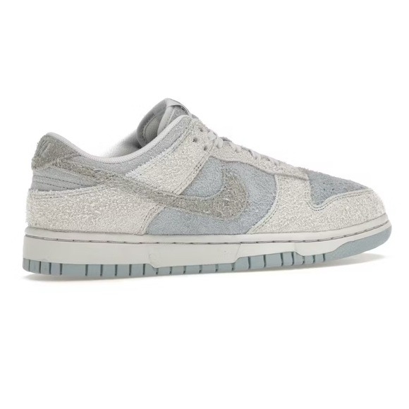Nike dunk low light armory blue photon dust 10